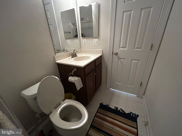 8177 MCCAULEY WAY, Lorton, VA 22079