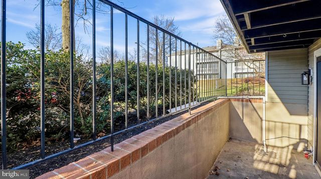 49 KENWOOD DR, Sicklerville, NJ 08081