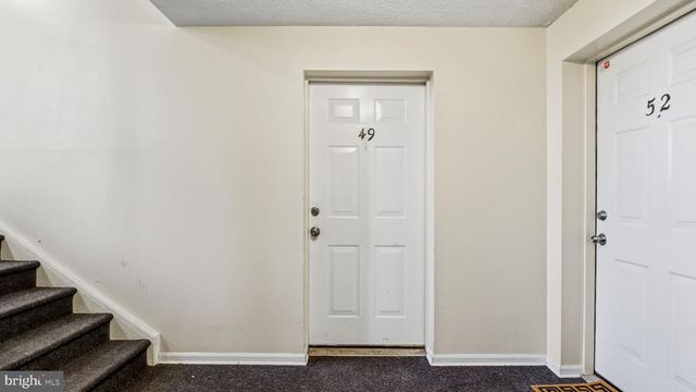 49 KENWOOD DR, Sicklerville, NJ 08081