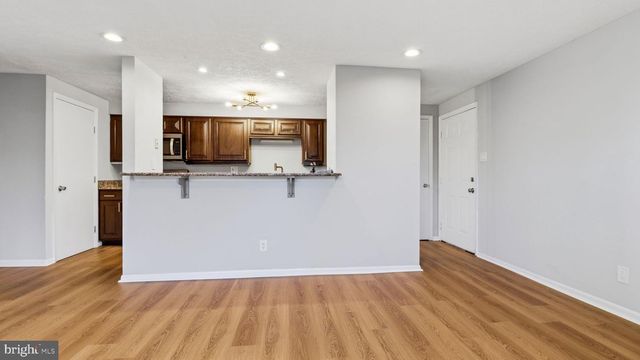 49 KENWOOD DR, Sicklerville, NJ 08081