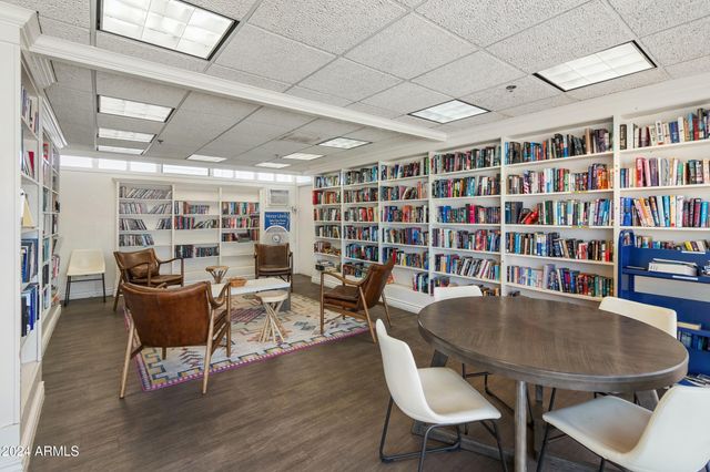 701 S DOBSON Road 343, Mesa, AZ 85202