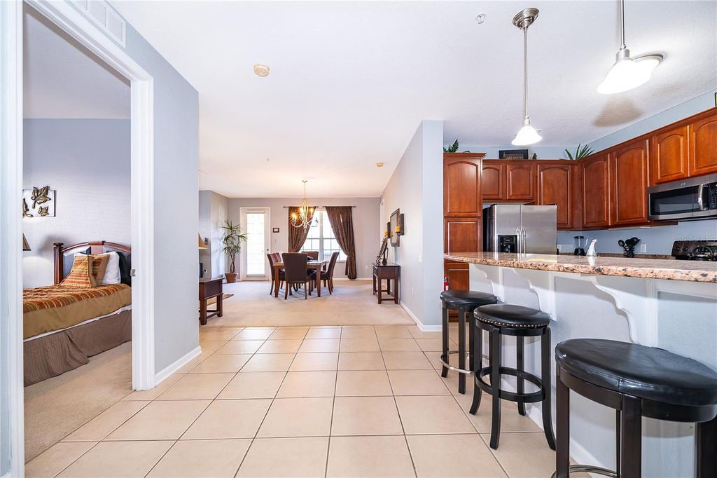 Image 11 of property listing at 5036 SHOREWAY LOOP 20705, Orlando, FL 32819