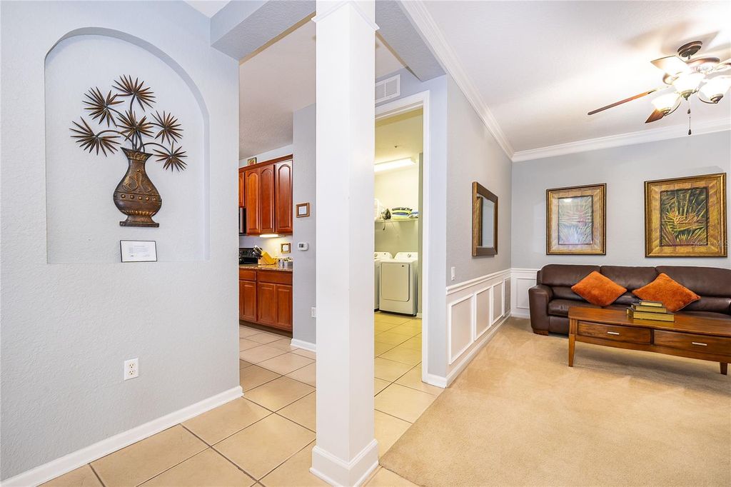 Image 12 of property listing at 5036 SHOREWAY LOOP 20705, Orlando, FL 32819