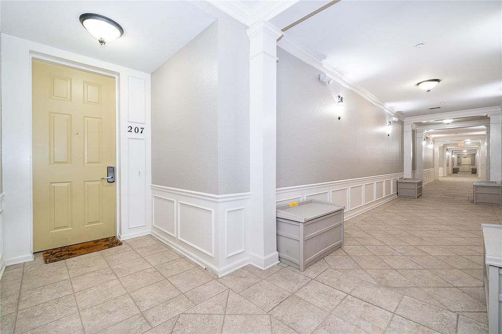 Image 14 of property listing at 5036 SHOREWAY LOOP 20705, Orlando, FL 32819