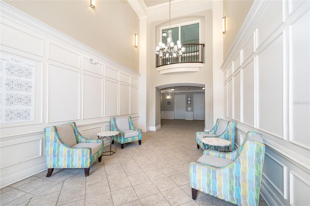 Image 6 of property listing at 5036 SHOREWAY LOOP 20705, Orlando, FL 32819