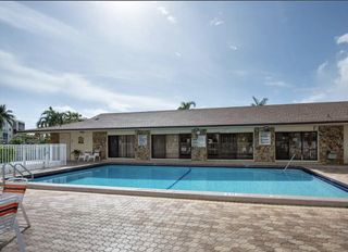 414 SE 10th Street 107, Dania Beach, FL 33004