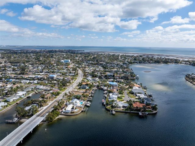 1336 40TH AVENUE NE, St Petersburg, FL 33703