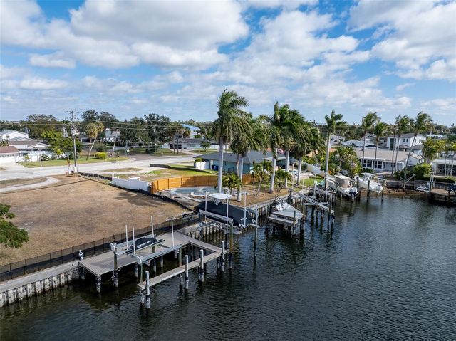 1336 40TH AVENUE NE, St Petersburg, FL 33703