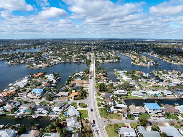 1336 40TH AVENUE NE, St Petersburg, FL 33703