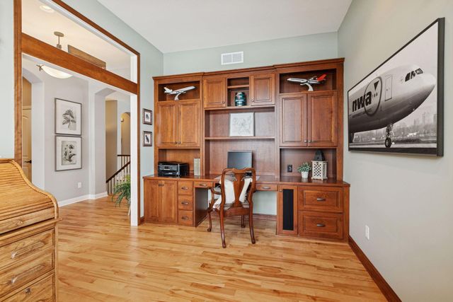 18250 Justice Way, Lakeville, MN 55044