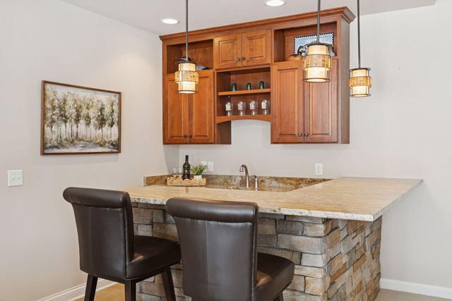 18250 Justice Way, Lakeville, MN 55044