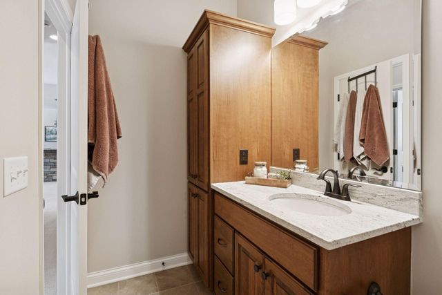 18250 Justice Way, Lakeville, MN 55044