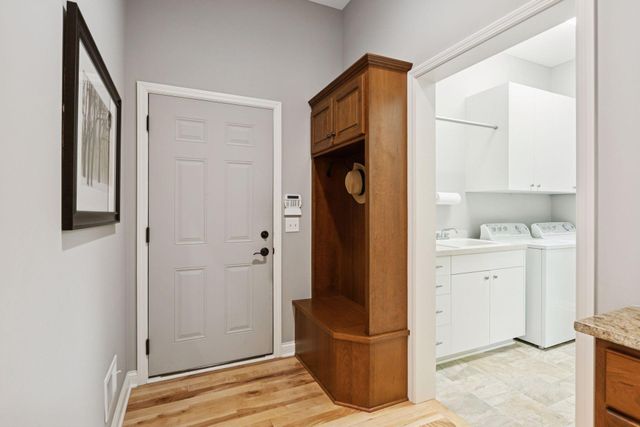 18250 Justice Way, Lakeville, MN 55044