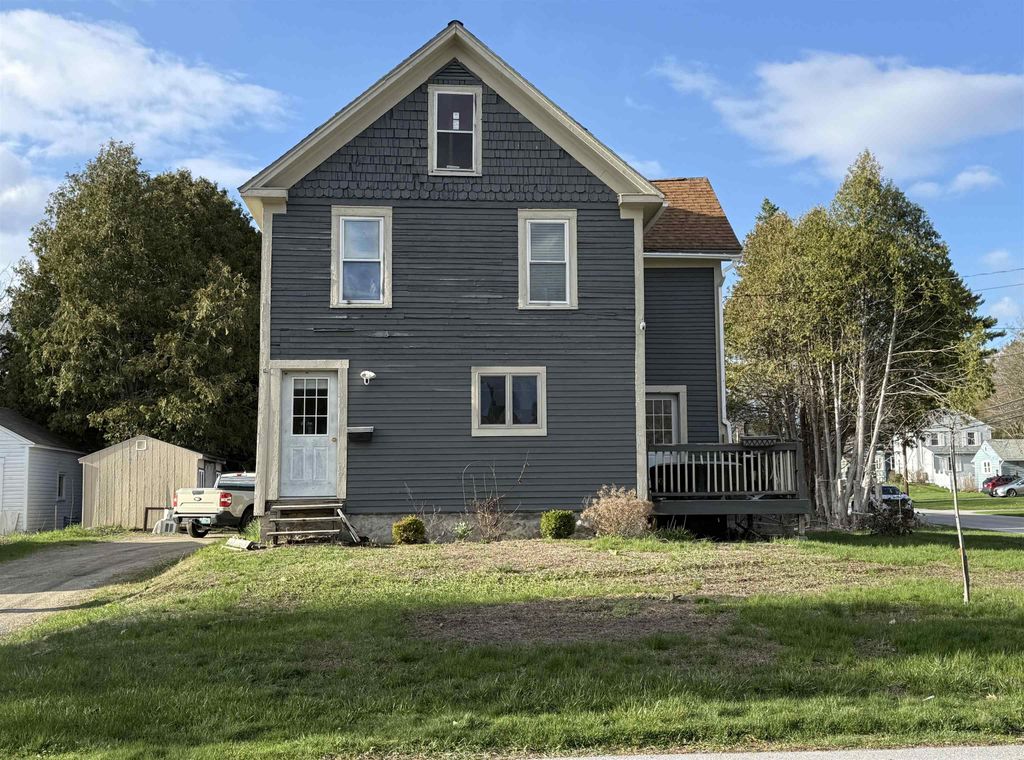 33 Field Avenue, Rutland City, VT 05701
