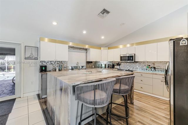 5431 SW 109th Avenue, Davie, FL 33328