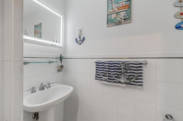 5431 SW 109th Avenue, Davie, FL 33328