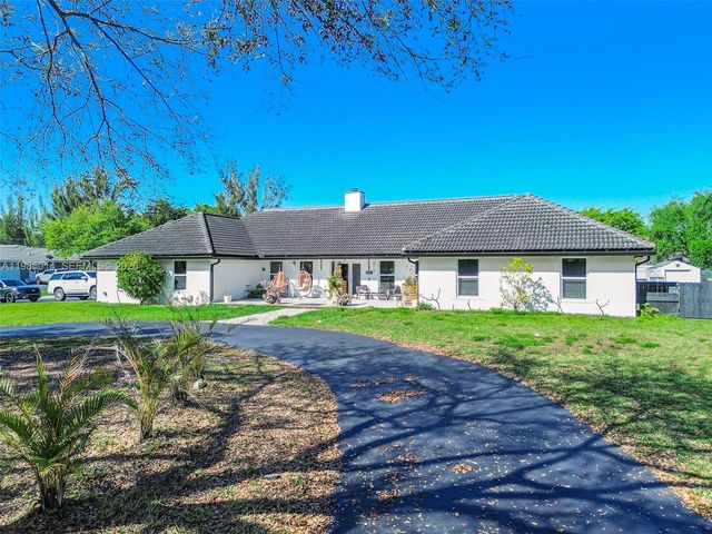 5431 SW 109th Avenue, Davie, FL 33328