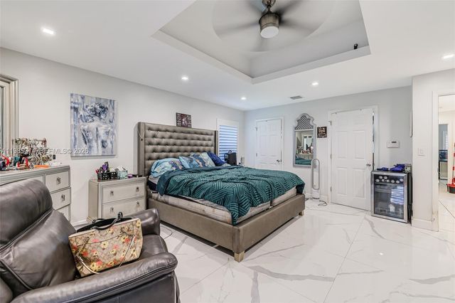 5431 SW 109th Avenue, Davie, FL 33328