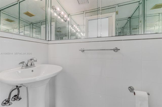 5431 SW 109th Avenue, Davie, FL 33328