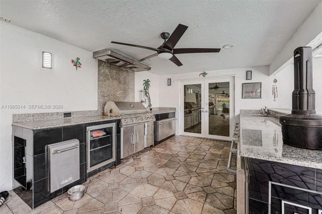 5431 SW 109th Avenue, Davie, FL 33328