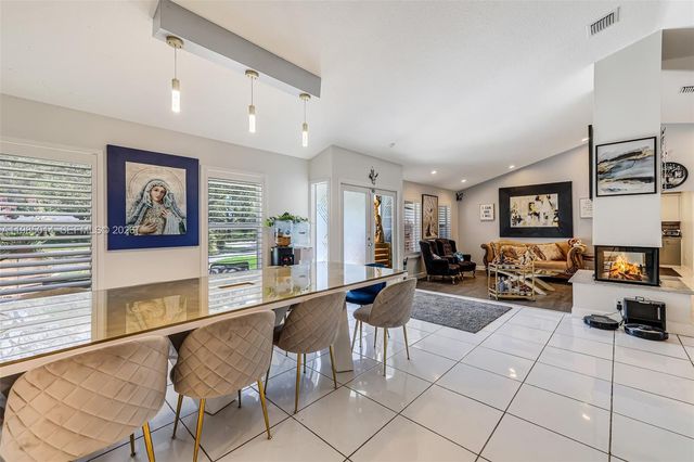5431 SW 109th Avenue, Davie, FL 33328