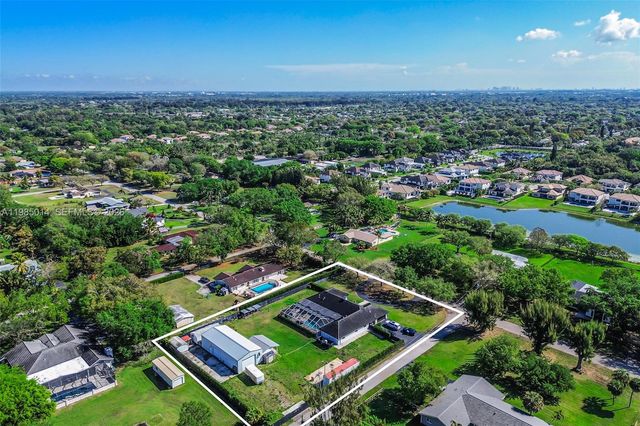 5431 SW 109th Avenue, Davie, FL 33328
