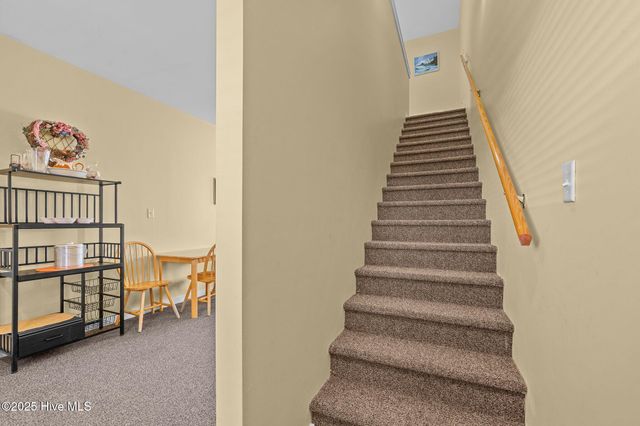 305 South Avenue # 33, Oriental, NC 28571