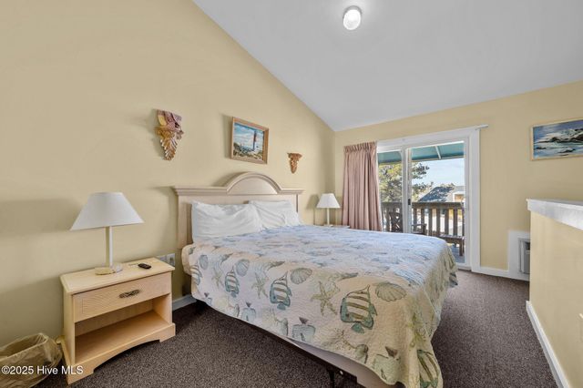 305 South Avenue # 33, Oriental, NC 28571