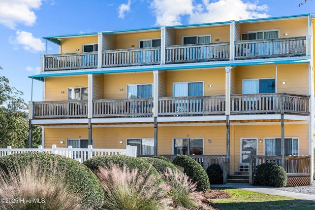 305 South Avenue # 33, Oriental, NC 28571