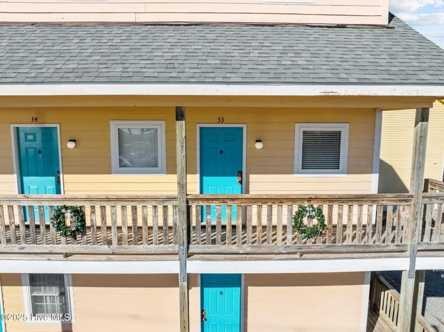 305 South Avenue # 33, Oriental, NC 28571