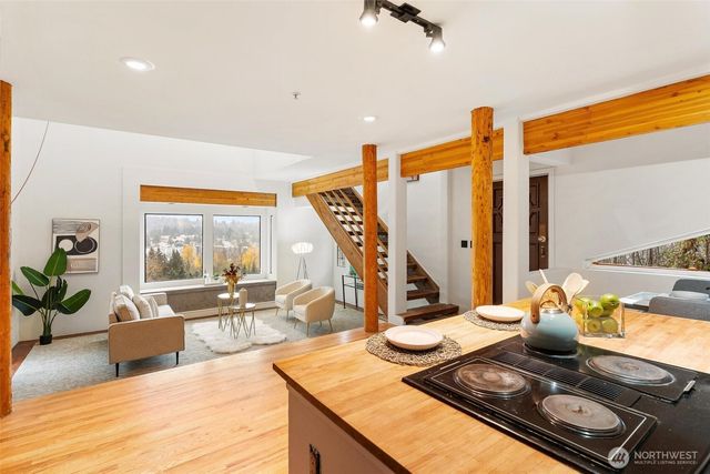 11804 90th Avenue NE, Kirkland, WA 98034