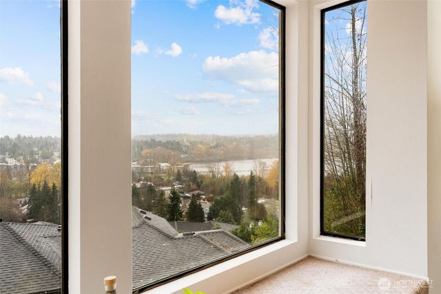 11804 90th Avenue NE, Kirkland, WA 98034