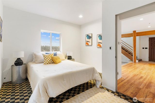 11804 90th Avenue NE, Kirkland, WA 98034