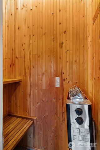 11804 90th Avenue NE, Kirkland, WA 98034