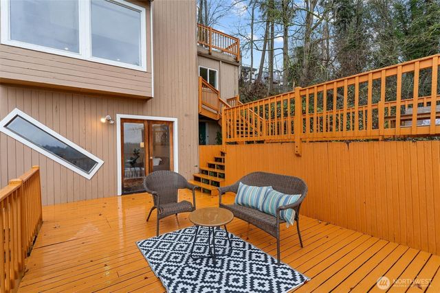 11804 90th Avenue NE, Kirkland, WA 98034