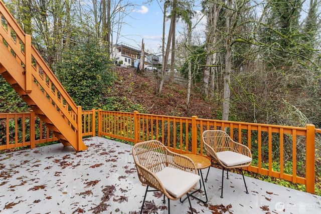 11804 90th Avenue NE, Kirkland, WA 98034