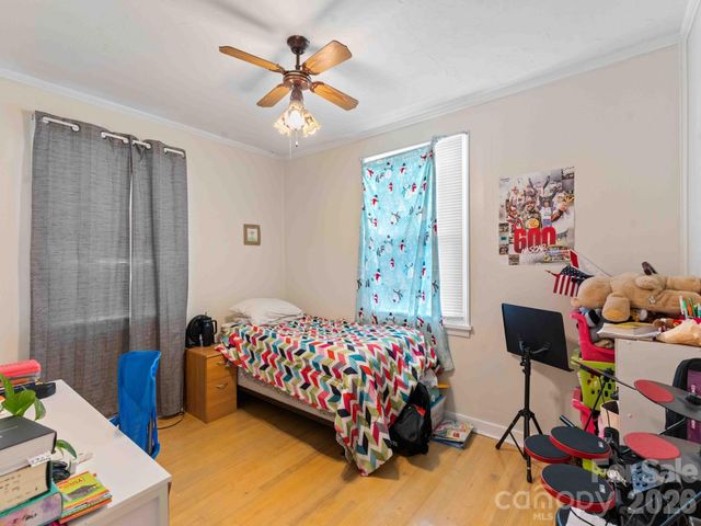 20 E Constance Street, Columbus, NC 28722