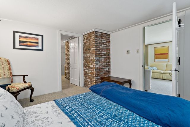 53 Bayberry Lane, Barnstable, MA 02630
