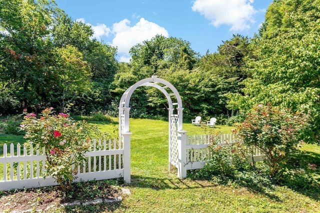 53 Bayberry Lane, Barnstable, MA 02630