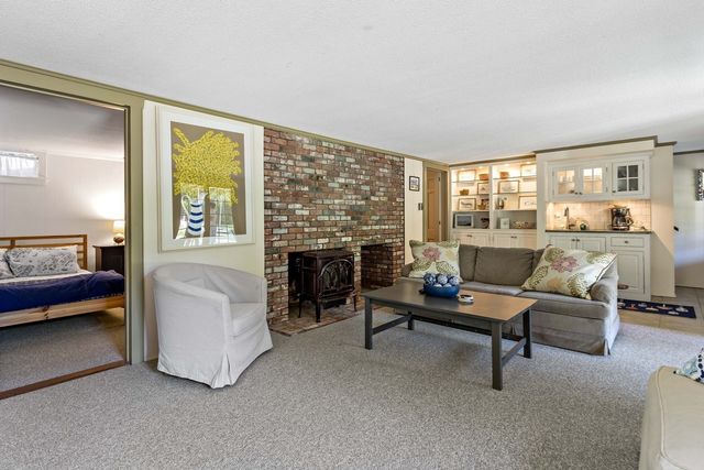 53 Bayberry Lane, Barnstable, MA 02630