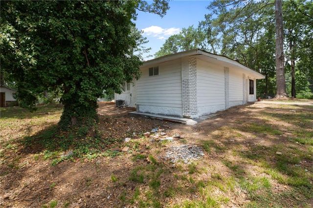 1132 Bethsaida Road, Riverdale, GA 30296