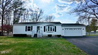 12 Amy Drive, Moreau, NY 12828