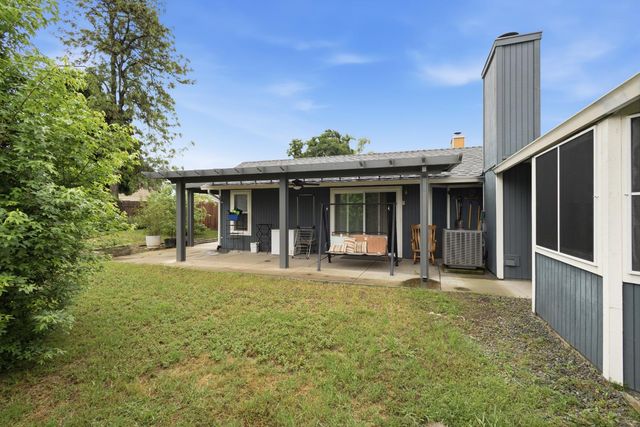 7729 Gyan Way, Sacramento, CA 95828