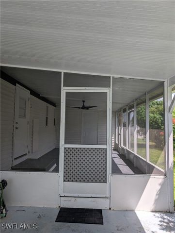 151 Pine Key LN 26, Naples, FL 34114