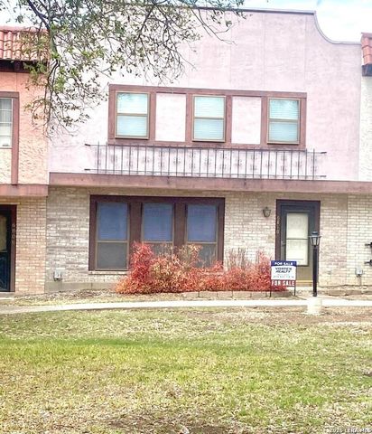 6810 CROWN RDG, San Antonio, TX 78239