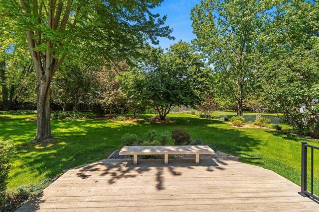 2254 LEDVINA CIRCLE, Green Bay, WI 54313
