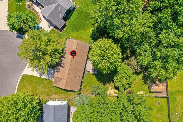 2254 LEDVINA CIRCLE, Green Bay, WI 54313