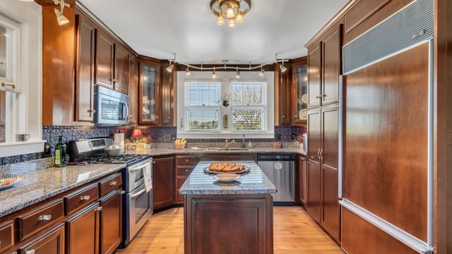 63 Old Huntsville Rd, Fayetteville, TN 37334