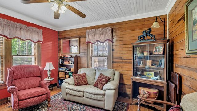 63 Old Huntsville Rd, Fayetteville, TN 37334