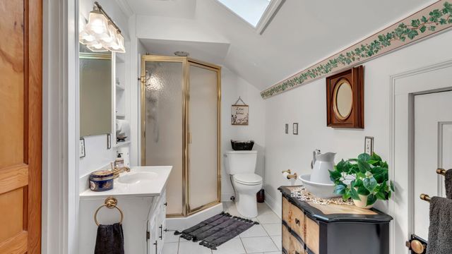 63 Old Huntsville Rd, Fayetteville, TN 37334